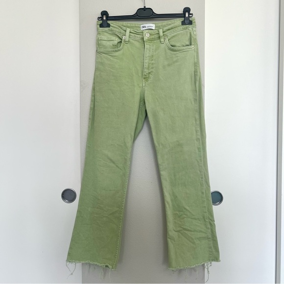 Zara High Rise KickFlare Jeans – Soft Girl 
Pastel Retro Style - Pistachio Green - Picture 4 of 11